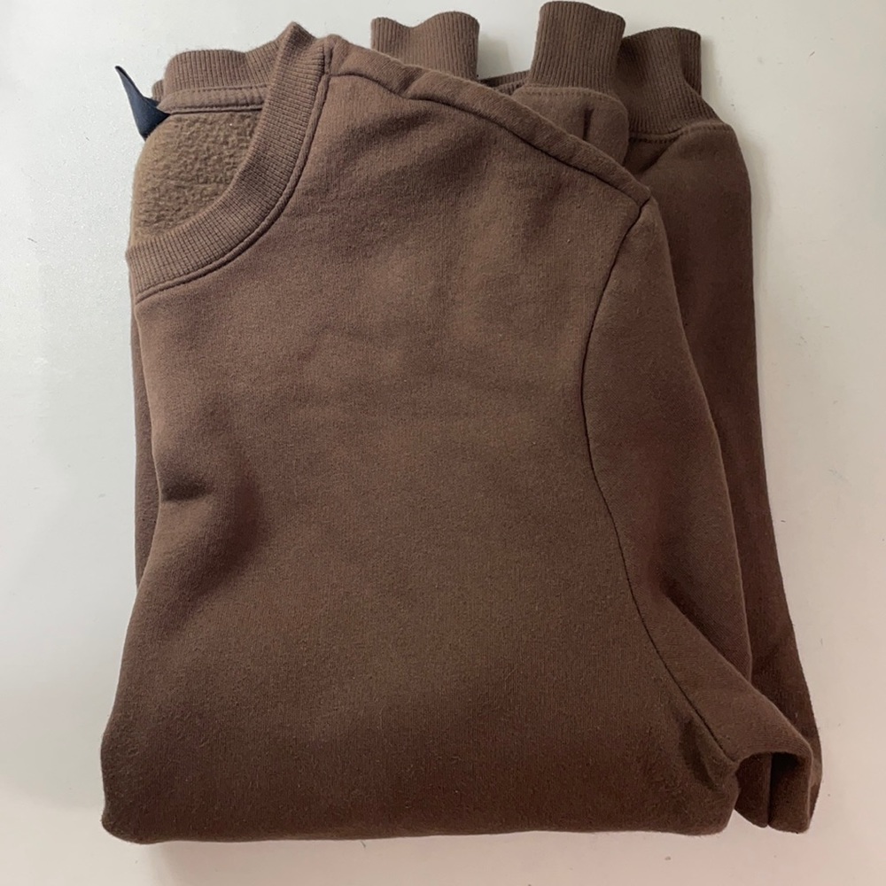 Brown sweatshirt